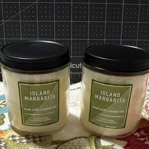 2 New White Barn Island Margarita Candles with Black Lids